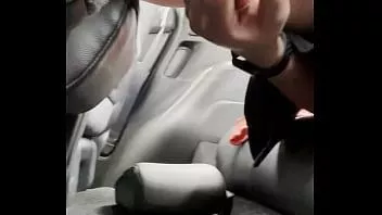 play Masturbasi di mobil dan terbalik mani muncrat