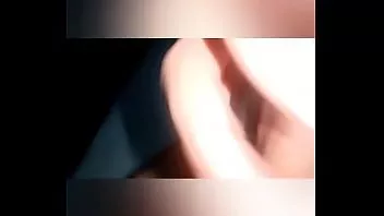 播放 陌生人他妈的胖乎乎的妻子在地板上