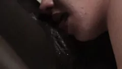 play Latina bissexual Agatha Ludovino fode seu colega de trabalho morena Fernanda Chocolatte na cama