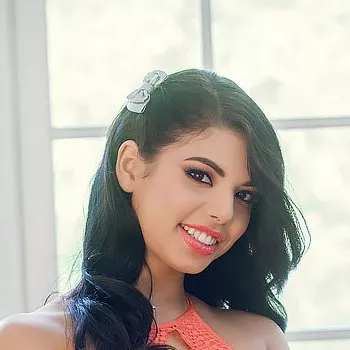 色情明星 Gina Valentina